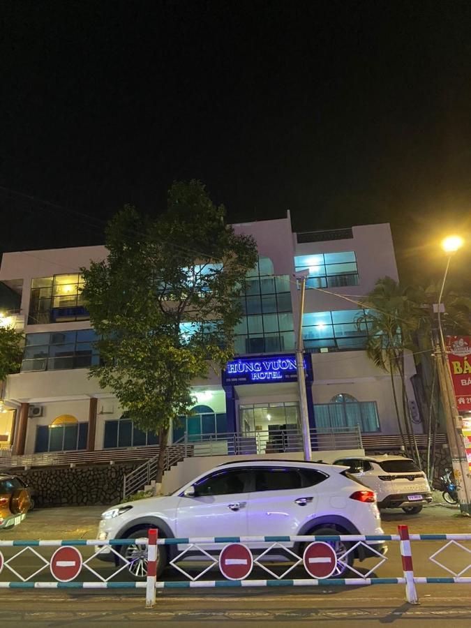 Hung Vuong Hotel Плей Ку Екстериор снимка