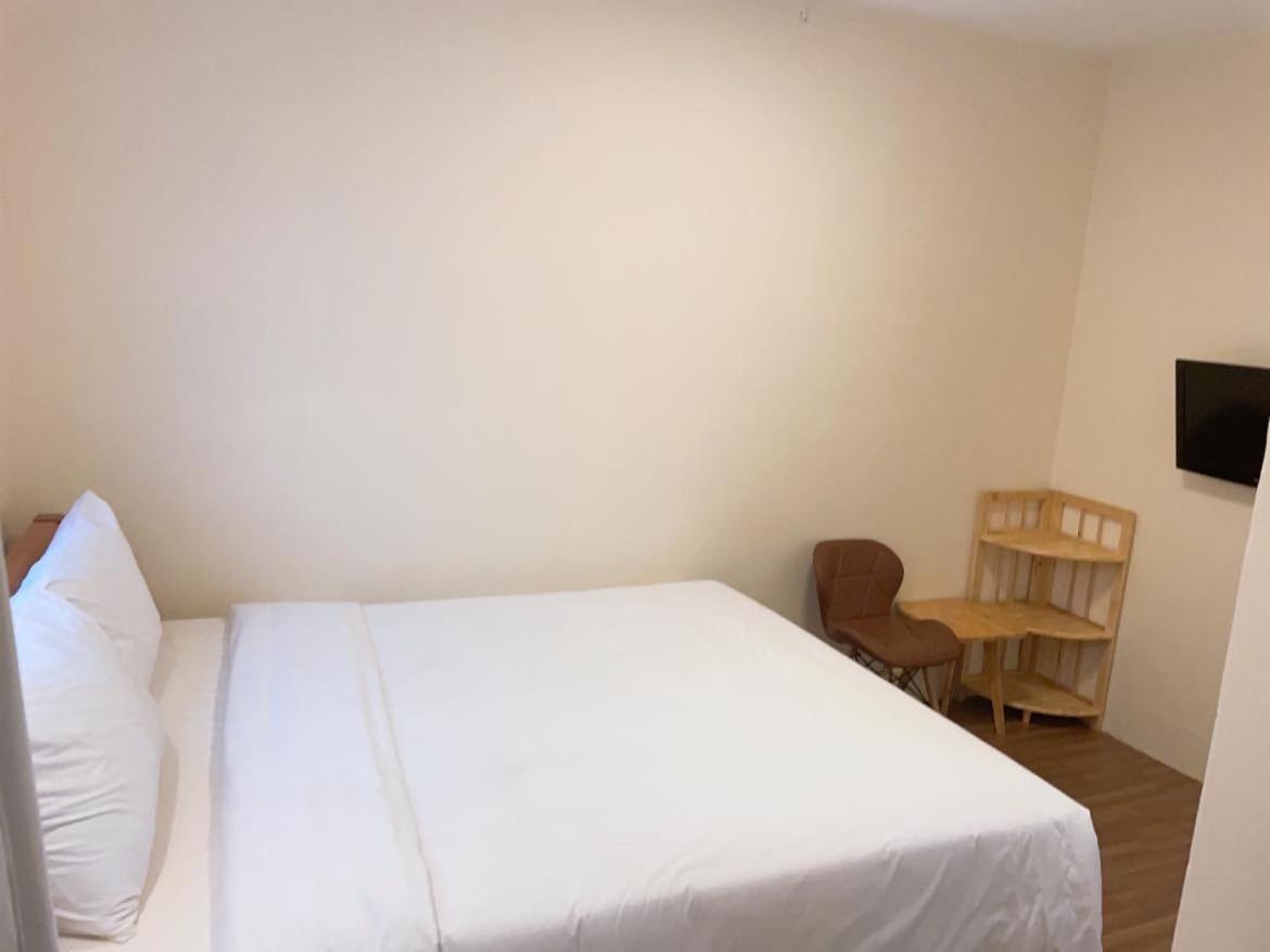 Hung Vuong Hotel Плей Ку Екстериор снимка