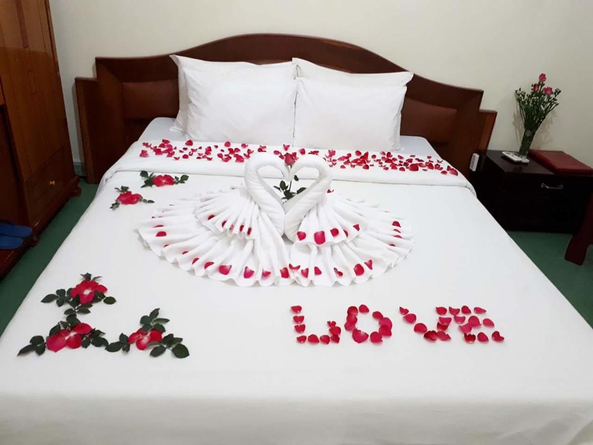 Hung Vuong Hotel Плей Ку Екстериор снимка