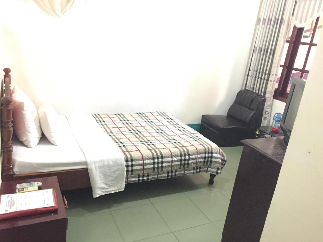 Hung Vuong Hotel Плей Ку Екстериор снимка